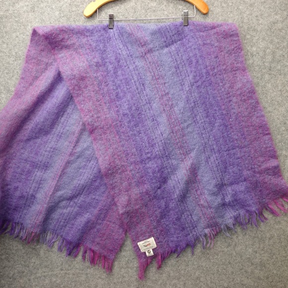 Avoca Accessories - Mohair Wool Shawl Scarf VTG‎ Purple Ombre Striped Irish AVOCA HANDWEAVERS 25x68